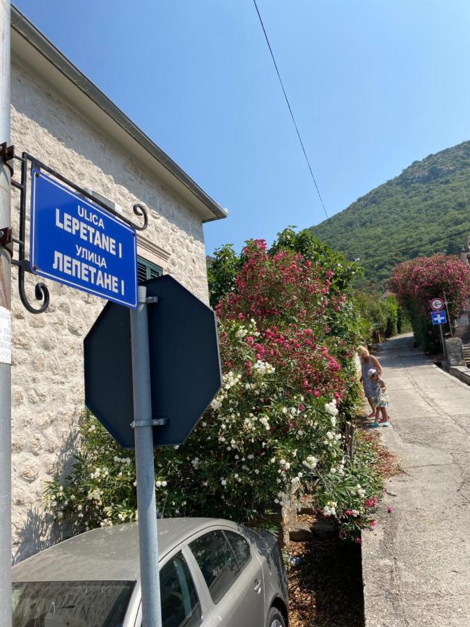 Apartman Irena Tivat Eksteriør bilde